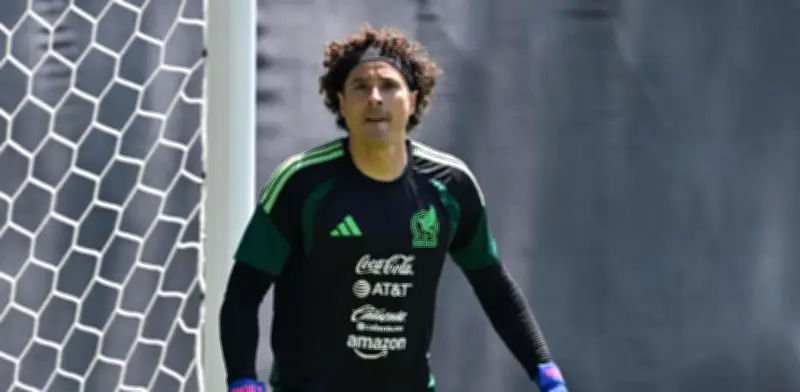 Vasco Aguirre: regreso de Memo Ochoa y rotaciones en el Tri ante Chequia