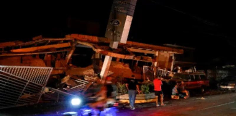 Venezuela teme miles de muertos tras dos terremotos de magnitud 7,2 y 7,5