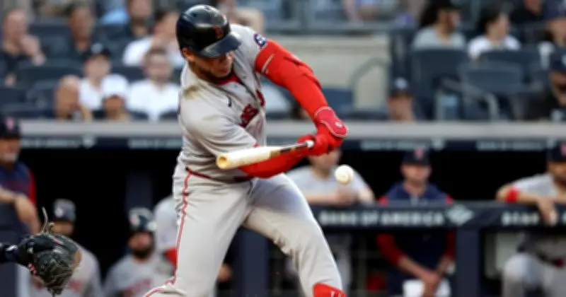 Willson Contreras lidera a Red Sox en victoria 5-3 sobre Yankees