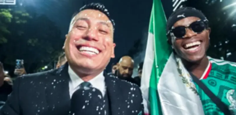 Yulay casi pierde la vista por espuma en celebración de México vs Chequia