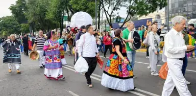 Aficionados ingresan al Estadio CDMX al ritmo de 'Mariachi loco' para el Mundial