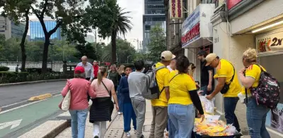 Ambulantes de Zona Rosa venden playeras pirata del Mundial hasta en 800 pesos