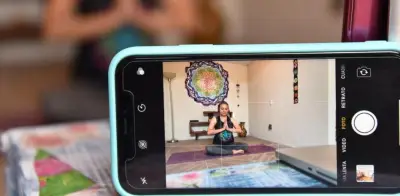 Día Internacional del Yoga: medicina contra el estrés laboral en México