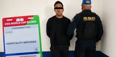 Detienen a trabajador que rentaba su acreditación del Mundial en CDMX