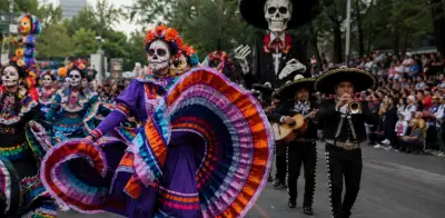 Gran Desfile Mundialista en CDMX: catrinas, sonidero y futbol