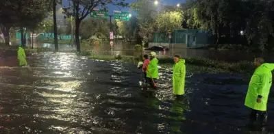 Lluvia inunda hospital y departamentos en Tlalpan; afecta Metro y movilidad