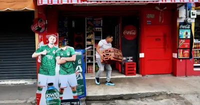 Mexicanos trabajan hasta 6 veces más que canadienses para ir al Mundial 2026