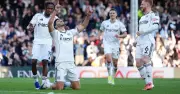 Aficionados del Fulham exigen mejor despedida para Raúl Jiménez