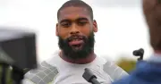 Arrestan a Jonathon Cooper, linebacker de Broncos, por violencia doméstica