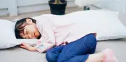 Cómo ayudar a tu hijo a dormir solo en su cama: consejos de expertos