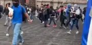 Comerciantes del Centro Histórico frenan plantón de normalistas