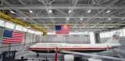 EE.UU. presenta el nuevo Air Force One VC-25B donado por Qatar
