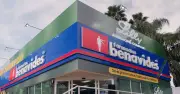 Farmacias Benavides acelera su salida de la Bolsa tras una década de litigios