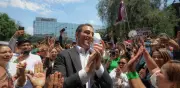 Gino Segura se registra para defender la transformación en Quintana Roo