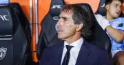 Guillermo Almada llega a México para firmar con el América