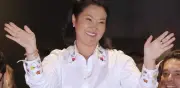 Keiko Fujimori gana presidencia de Perú por estrecho margen