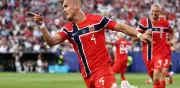 Leo Østigård vive el nacimiento de su hijo por videollamada en el Mundial 2026