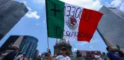 Madres buscadoras protestan en inauguración del Mundial en CDMX