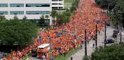Pasé dos horas en la caravana naranja de Países Bajos en Houston rumbo al Mundial 2026