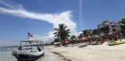 Protegerán Mahahual del turismo masivo con decreto; impulsarán ecoturismo