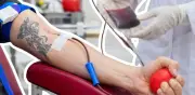 ¿Tatuajes impiden donar sangre? Esto dice el IMSS sobre el tiempo de espera