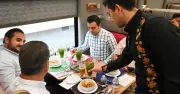 Tren Maya lanza vagón restaurante Janal con alta cocina yucateca