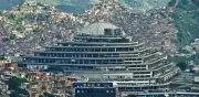 Vacían la temida cárcel El Helicoide en Venezuela; trasladan a presos