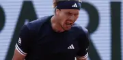 Zverev arrasa a Mensik y va por su primer Grand Slam en Roland Garros