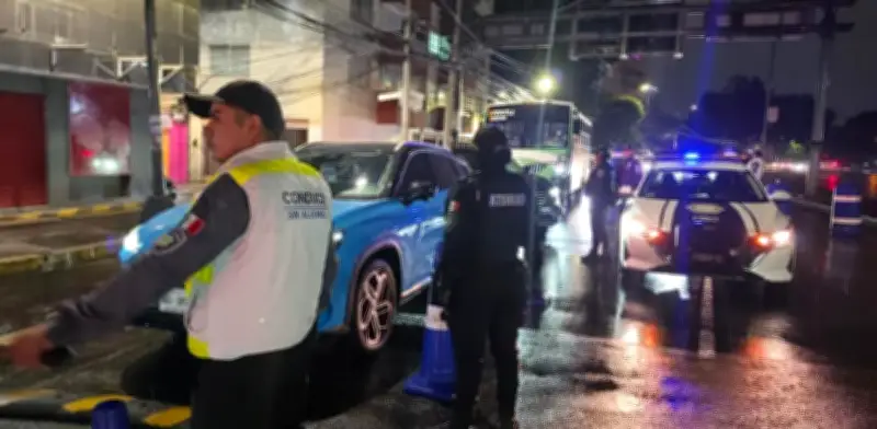 Agreden a 3 policías en Alcoholímetro mundialista en CDMX; van 548 sancionados