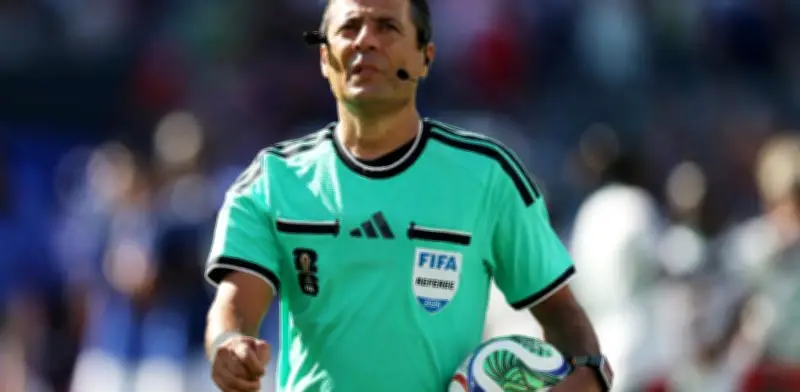 Alireza Faghani, árbitro del México vs Inglaterra en octavos del Mundial 2026