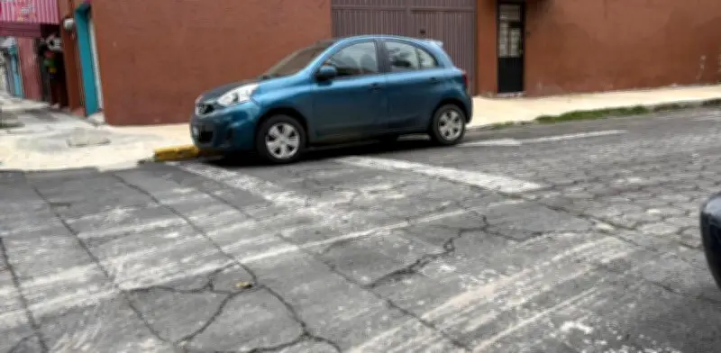 Baches y grietas resurgen en CDMX pese a inversión de mil mdp