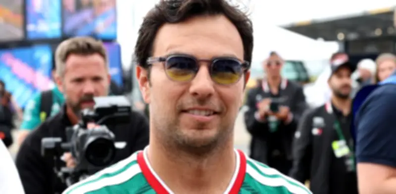 Checo Pérez envía emotivo mensaje tras eliminación de México en Mundial 2026