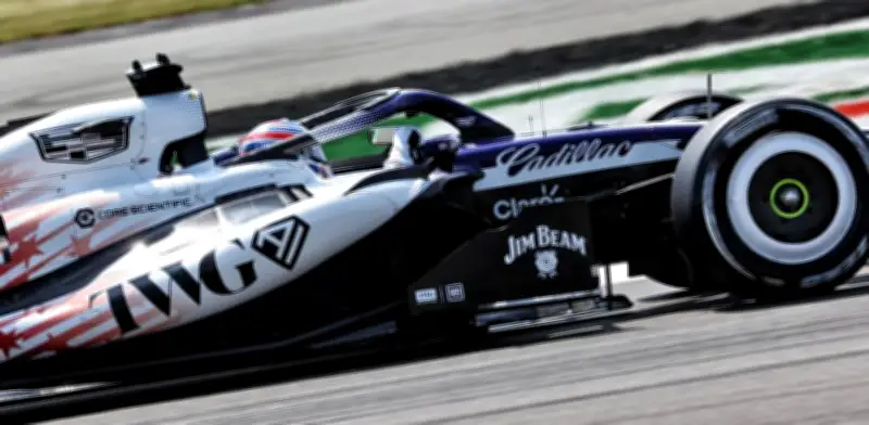 Checo Pérez satisfecho por progreso de Cadillac en Silverstone