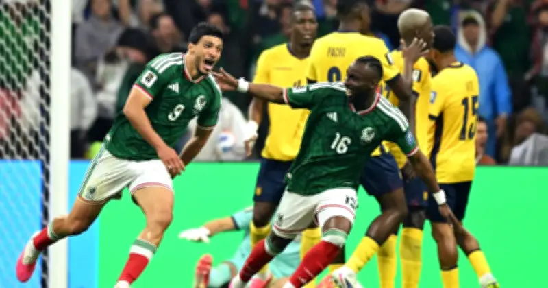 De Borgetti a Chicharito: los 12 mexicanos que jugaron en Inglaterra