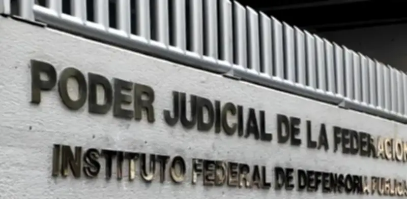 Despido de 43 defensoras acelera desmantelamiento judicial: AMJ