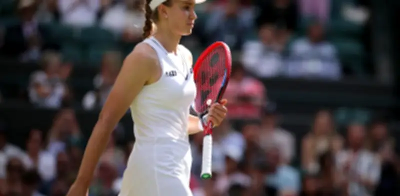 Elena Rybakina cae en tercera ronda de Wimbledon 2026 ante Mertens
