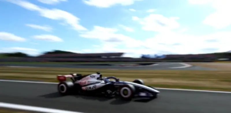 Fallo de Cadillac de Checo Pérez en Silverstone: balance en alta velocidad