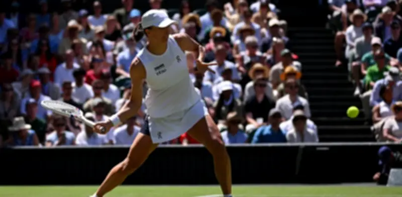 Iga Swiatek avanza sin apuros a tercera ronda de Wimbledon