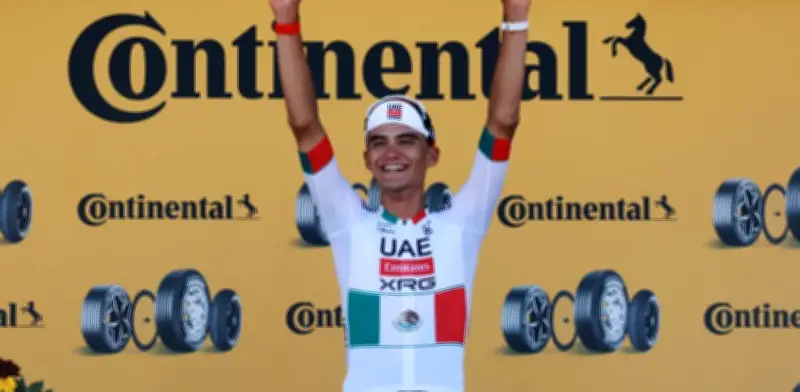 Isaac del Toro apoya al Tri tras hacer historia en el Tour de Francia 2026