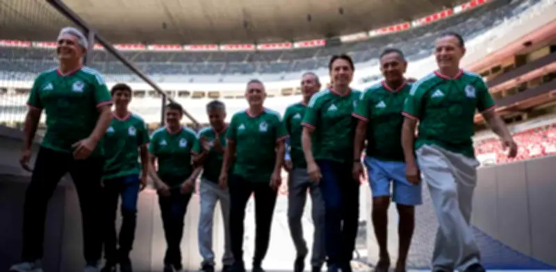 Leyendas de México 86 regresan al Estadio Ciudad de México para apoyar al Tricolor