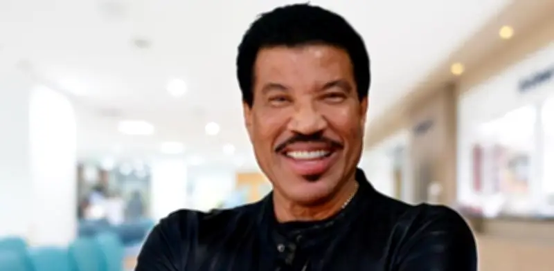 Lionel Richie habla tras hospitalización: está bien y retoma gira
