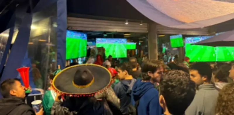 Lluvia y pasión: afición despide a México con aplausos pese a derrota