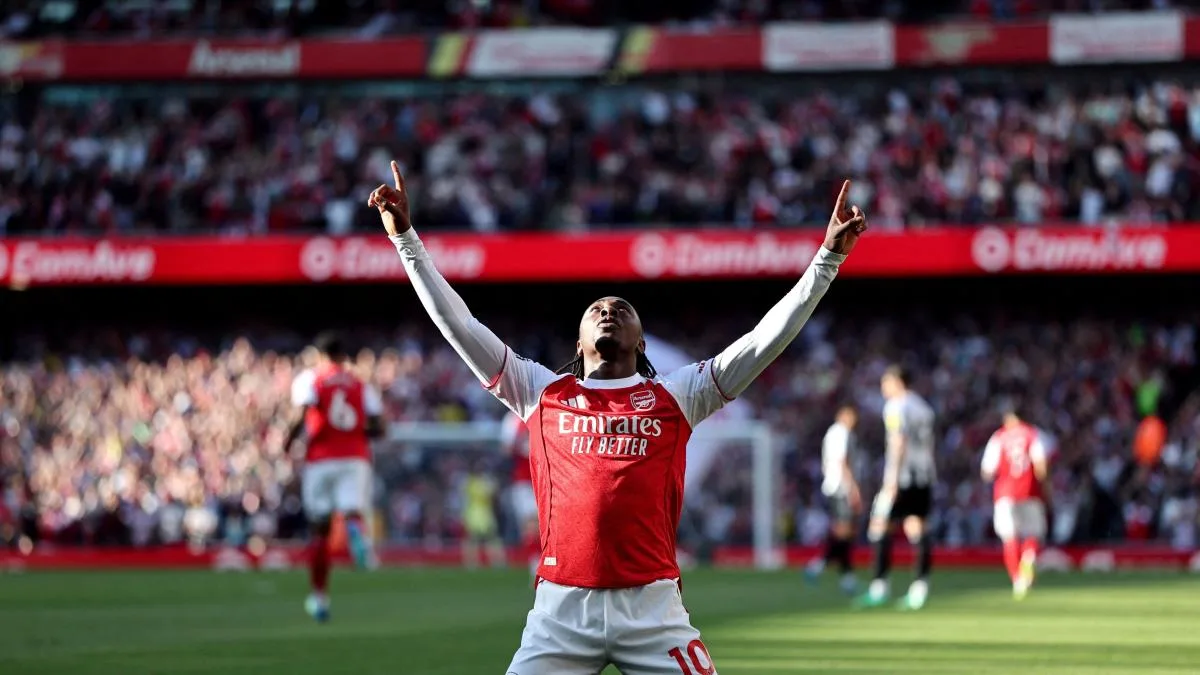 Arsenal vence al Newcastle y presiona al Manchester City en la Premier League