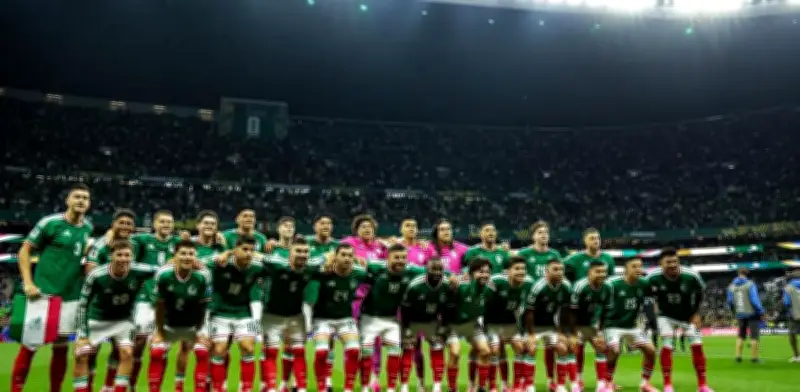 México vence 2-0 a Ecuador y avanza a octavos del Mundial 2026