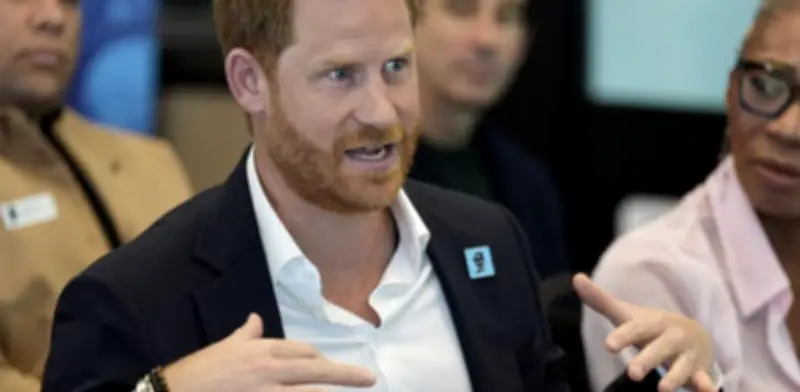 Príncipe Harry pierde batalla legal contra el Daily Mail y habla de encubrimiento