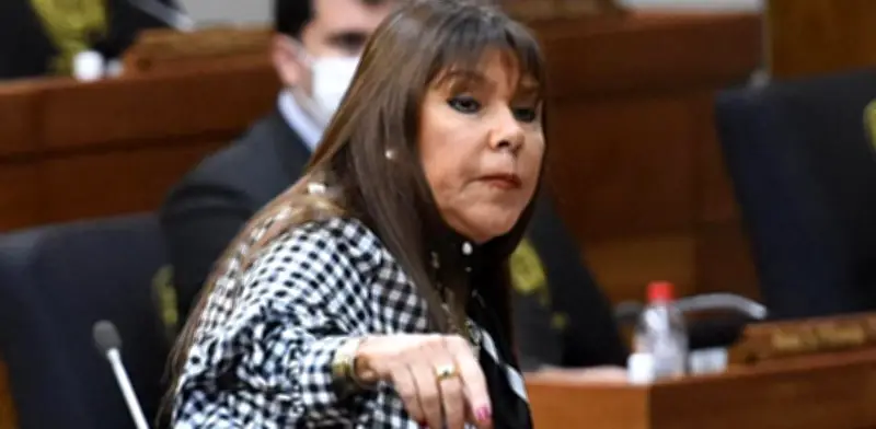 Senadora paraguaya se retracta tras ataque racista contra Mbappé y exige disculpas