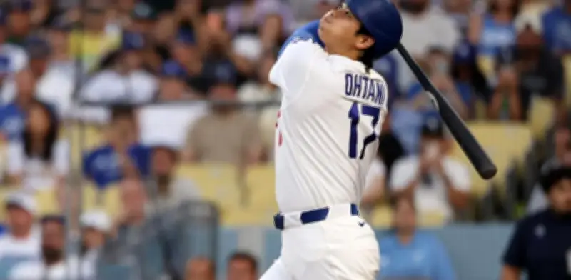 Shohei Ohtani alcanza 300 jonrones y supera a Babe Ruth en ponches entre los grandes cañoneros