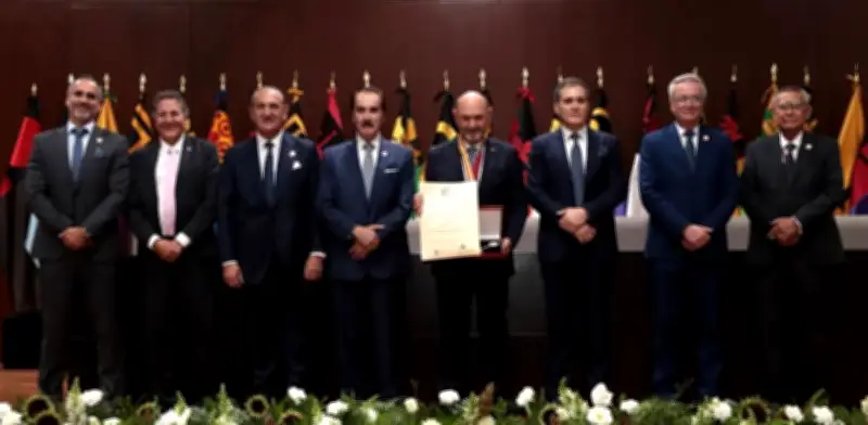 UAG otorga Medalla Ciencia y Libertad al presidente de la Real Federación Española de Fútbol