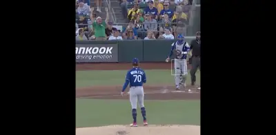 Aficionado mexicano celebra gol de Quiñones en pleno partido de Dodgers y se vuelve viral