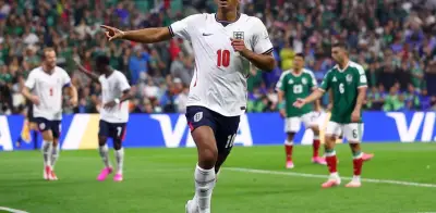 Bellingham castiga errores de México y da ventaja a Inglaterra en octavos